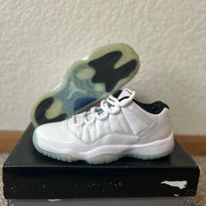 Size 5 (GS) - Jordan 11 Retro Mid Legend Blue